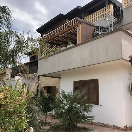 La Casa Del Giramondo Holiday home Lecce